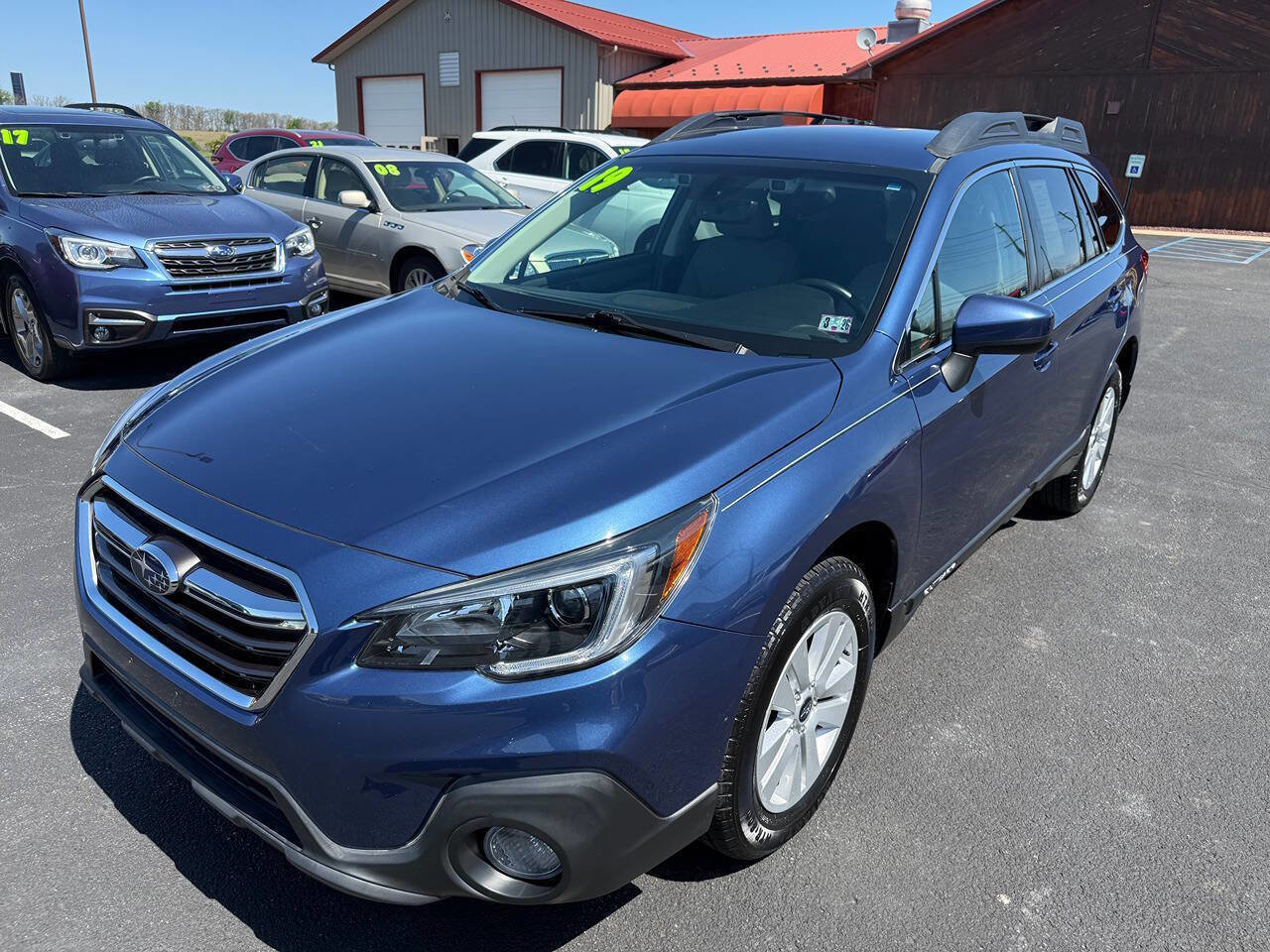 Used 2019 Subaru Outback 2.5i Premium AWD/4WD image 2