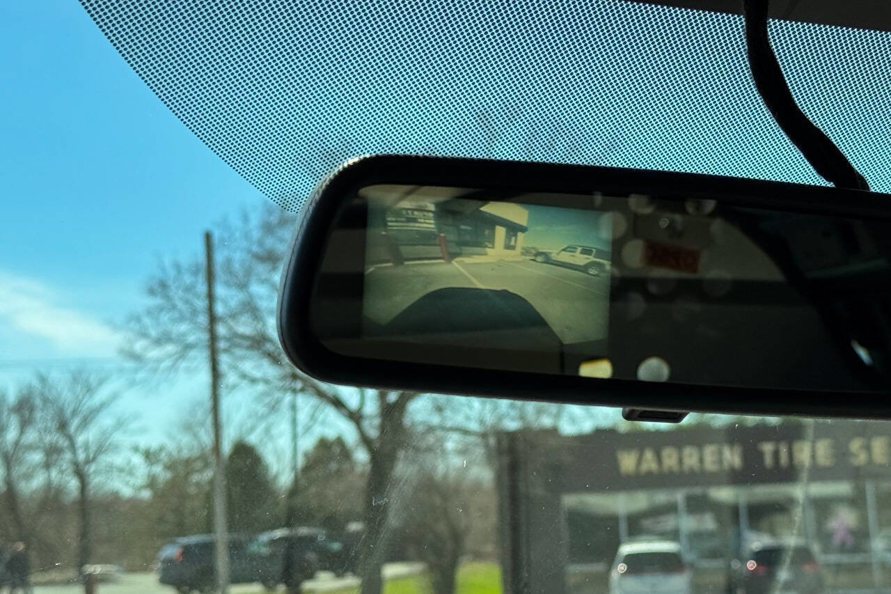 Used 2019 Chevrolet Express 2500 w/ Driver Convenience Package image 27