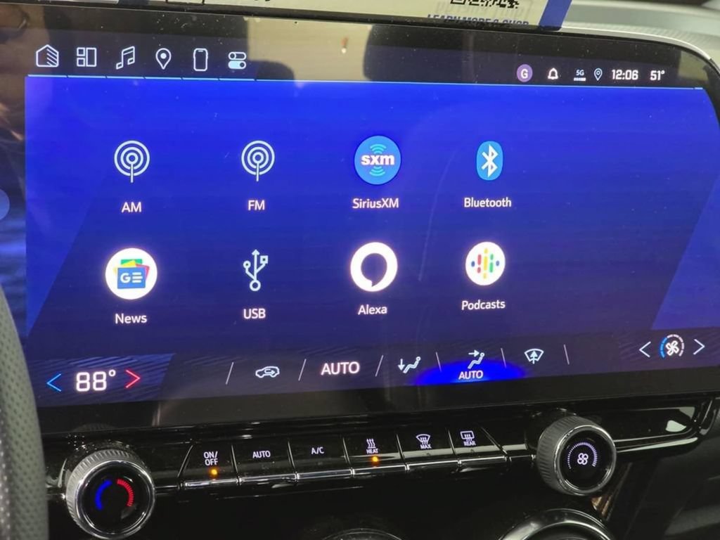 New 2025 Chevrolet Blazer EV LT FWD image 29
