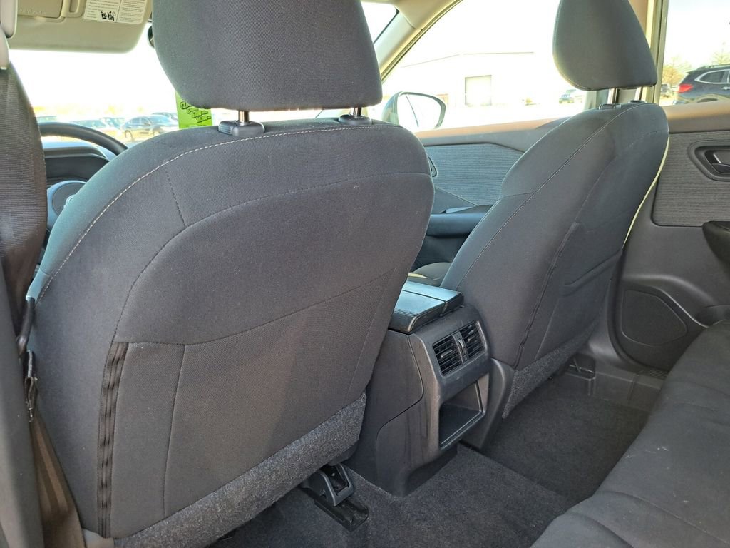 Used 2023 Nissan Rogue S image 22