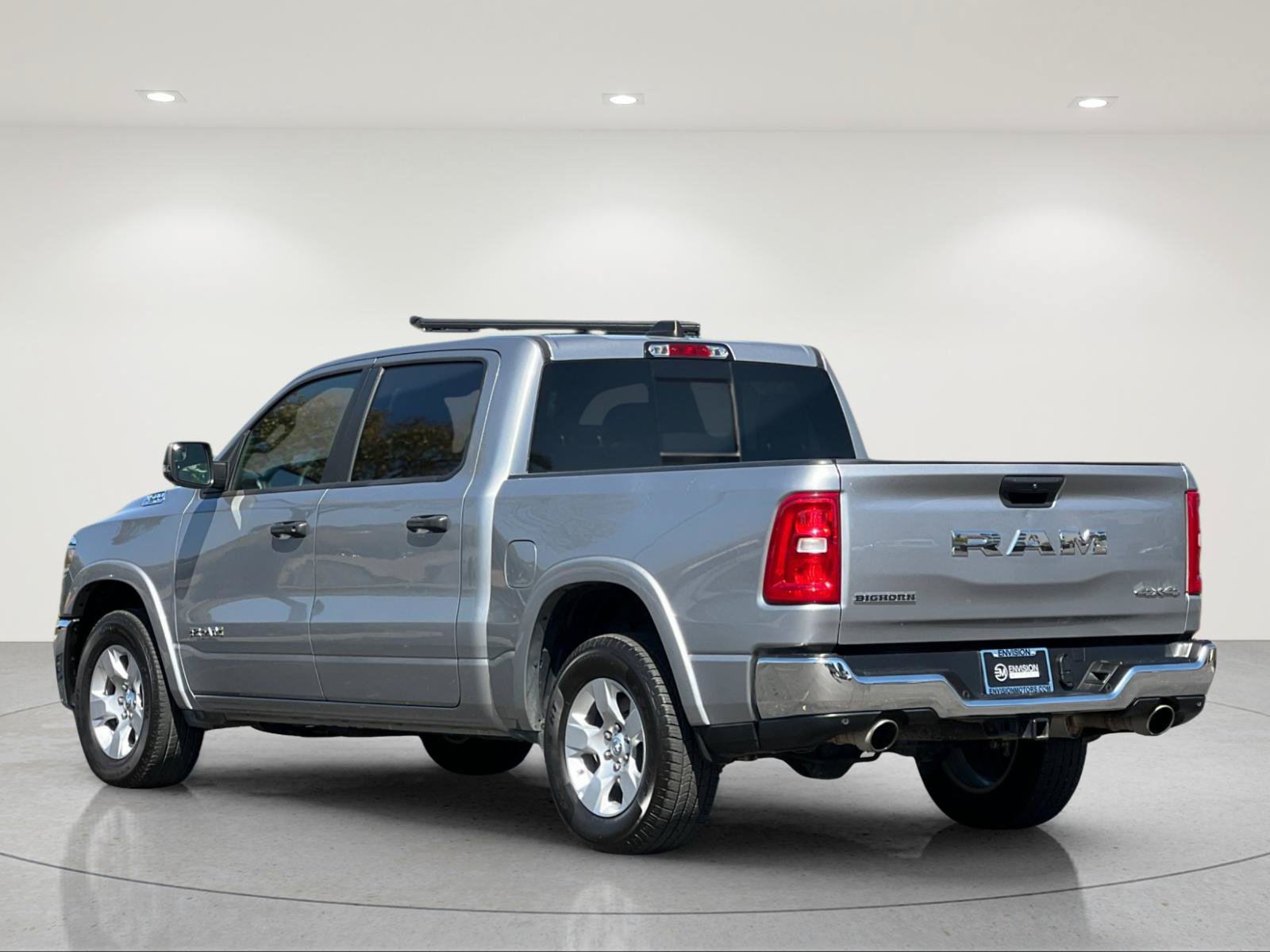 Used 2025 RAM 1500 Big Horn AWD/4WD image 3