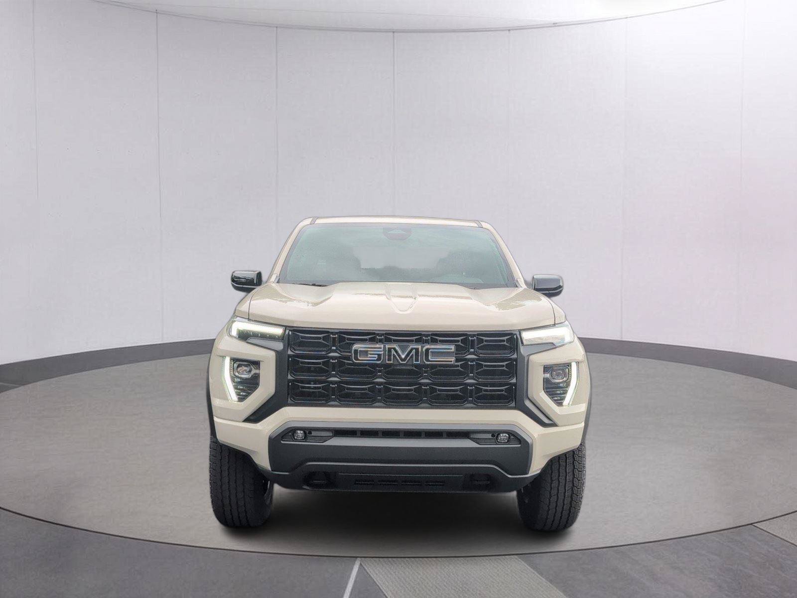 New 2026 GMC Canyon Elevation w/ Convenience Package RWD image 8