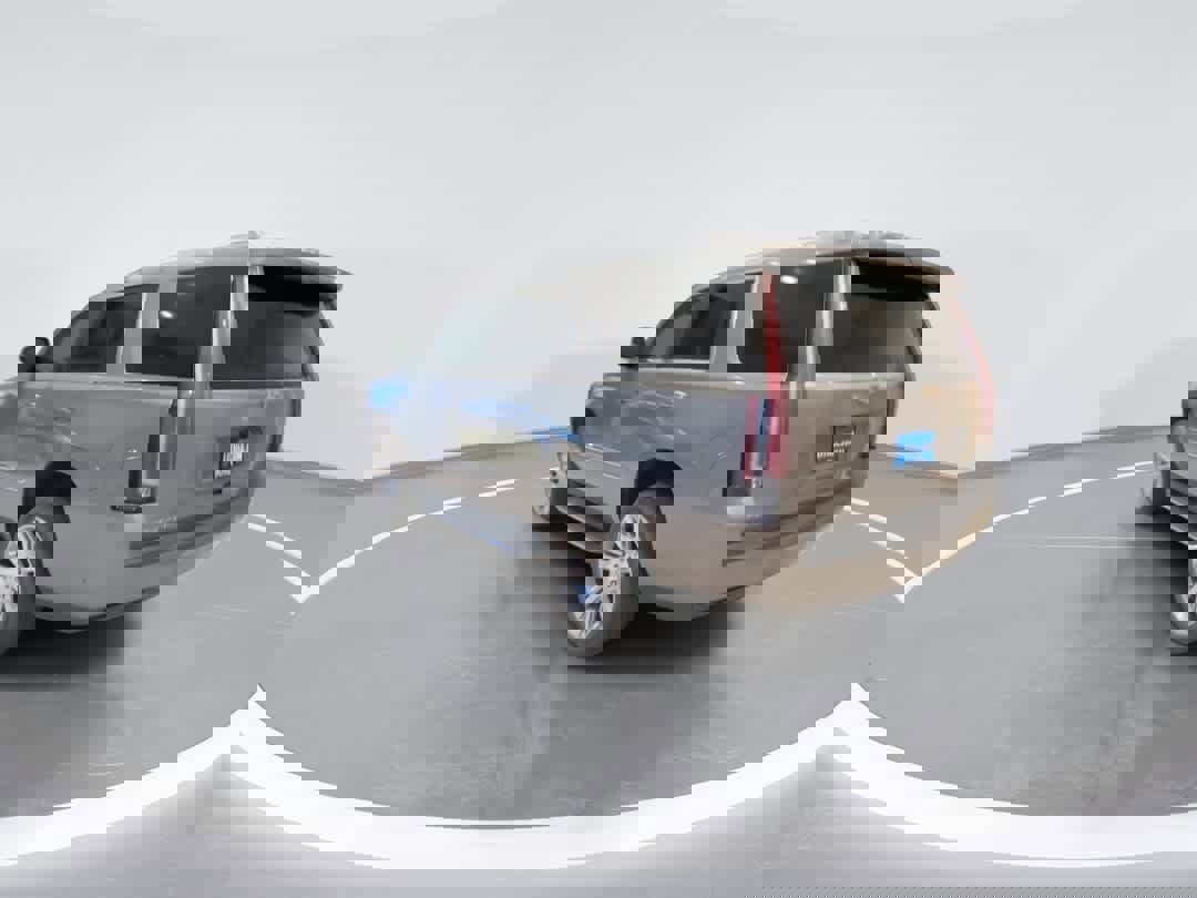 Used 2018 Cadillac Escalade Luxury image 6