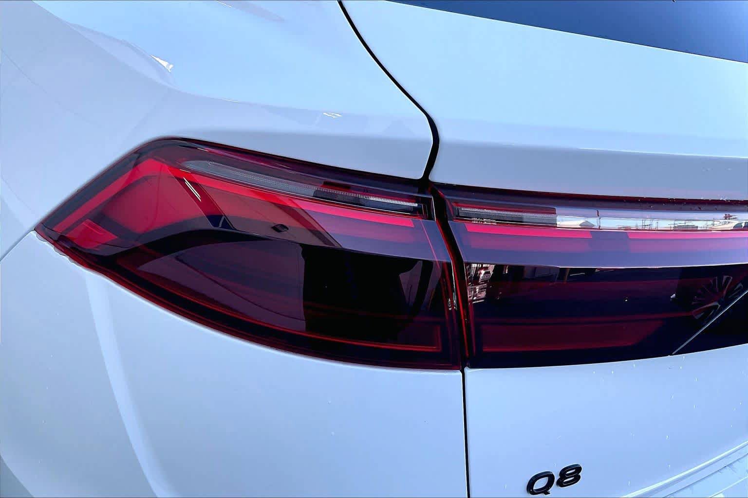 Used 2025 Audi Q8 Premium Plus image 28