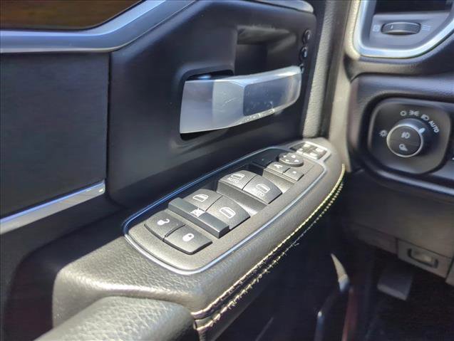 Used 2024 RAM 2500 Laramie w/ Safety Group AWD/4WD image 27