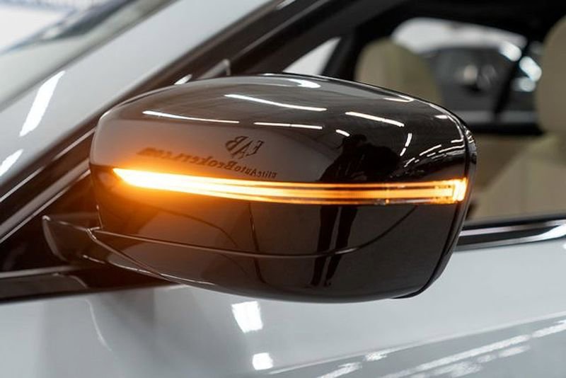 Used 2025 BMW 330i xDrive w/ M-Sport Package image 46