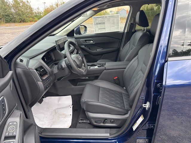 New 2026 Nissan Rogue Platinum w/ Platinum Premium Package image 11
