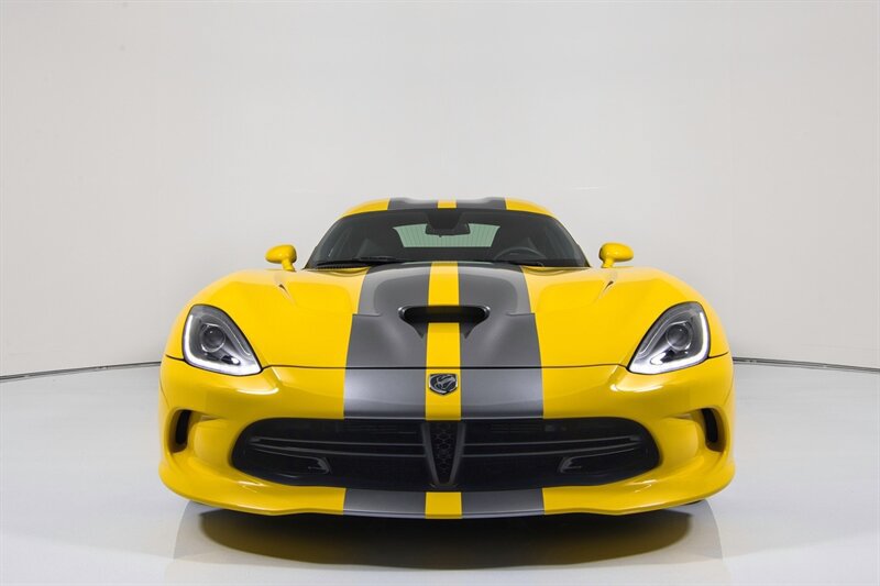 Used 2013 SRT Viper GTS w/ Track Pkg RWD image 3