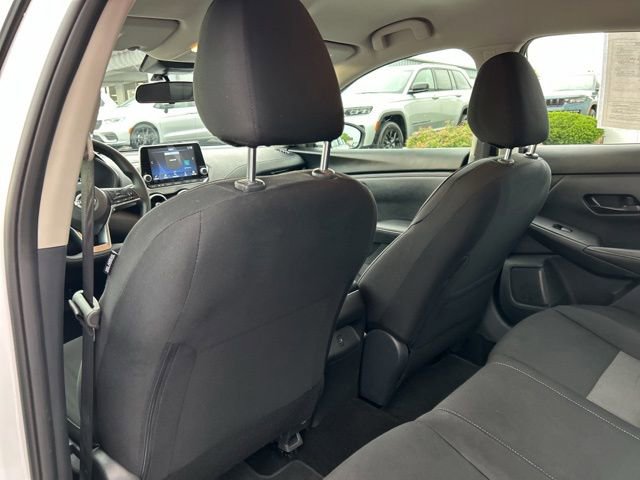 Used 2024 Nissan Sentra SV FWD image 17