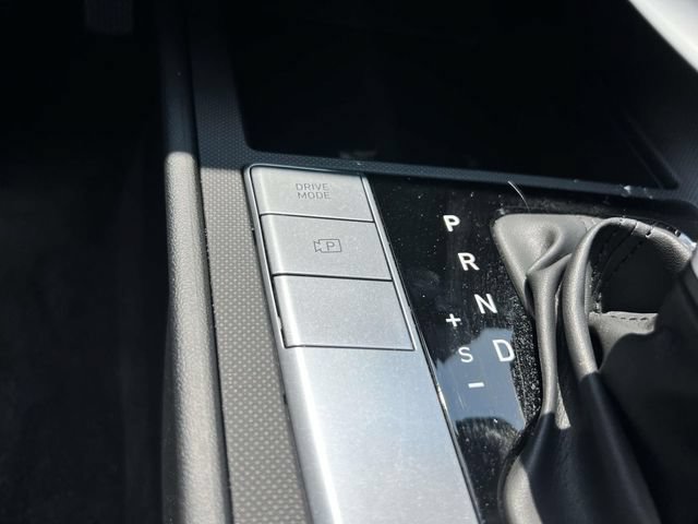 Certified 2024 Hyundai Elantra SEL FWD image 29
