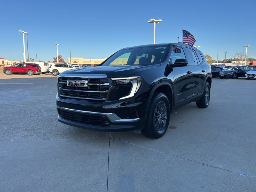 Used 2025 GMC Acadia Elevation