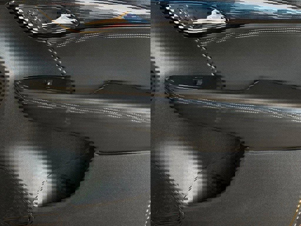 Used 2023 Buick Envision Essence image 24