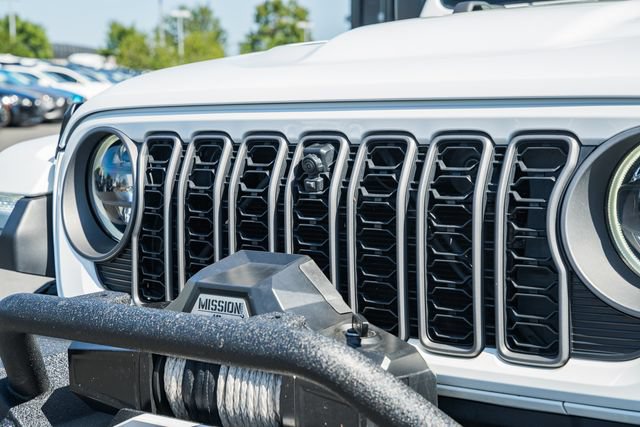 Used 2025 Jeep Wrangler Unlimited Rubicon AWD/4WD image 10