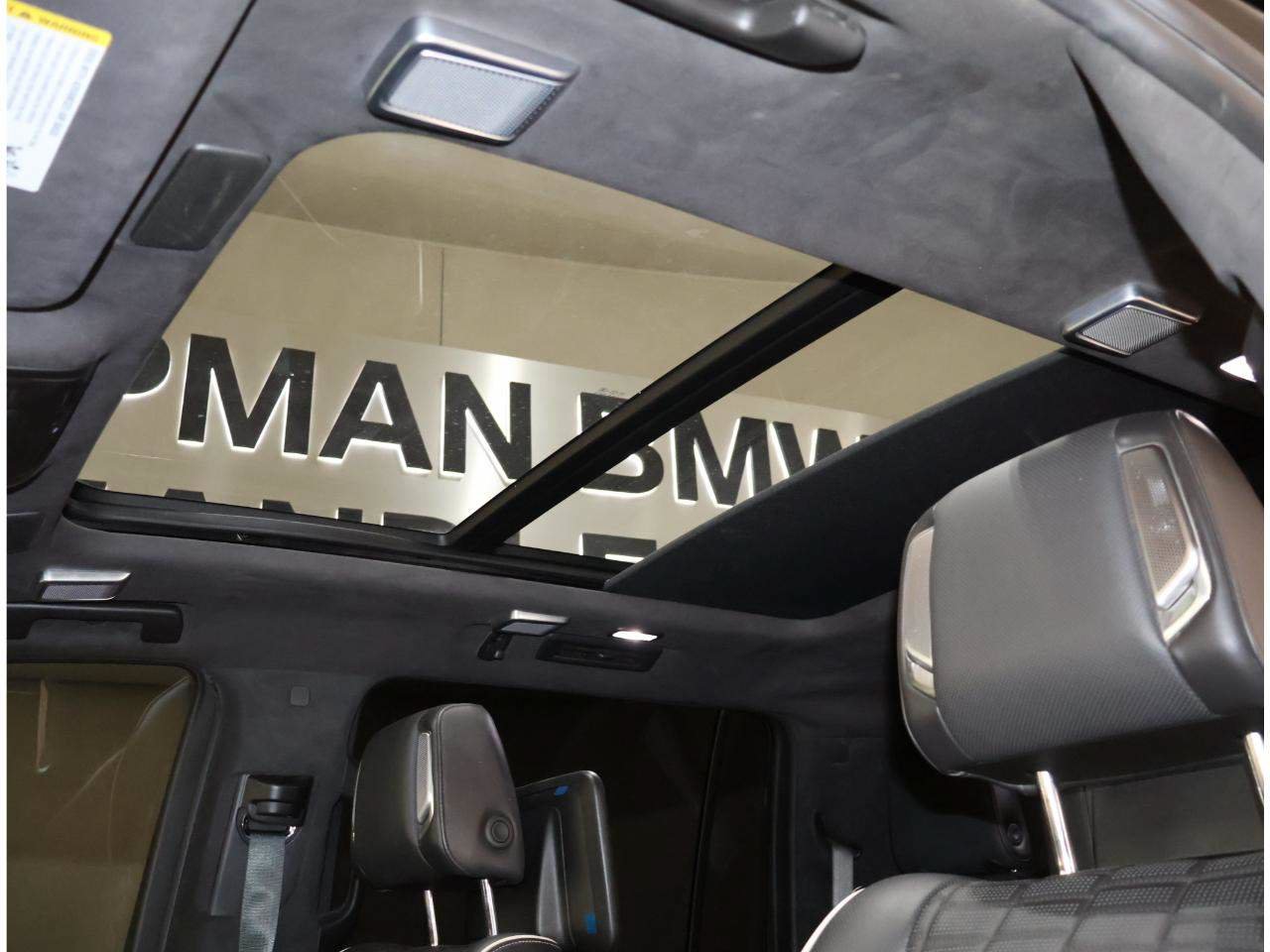 Used 2024 Cadillac Escalade ESV V w/ LPO, ONYX Package AWD/4WD image 13
