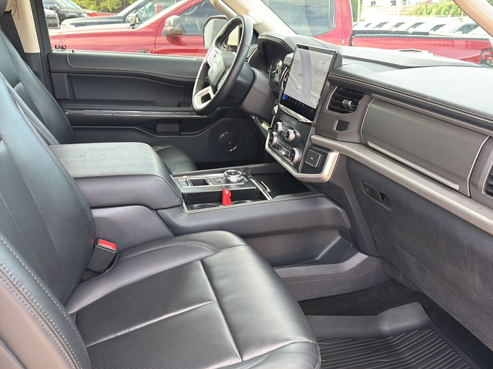 Used 2022 Ford Expedition Max XLT RWD image 14