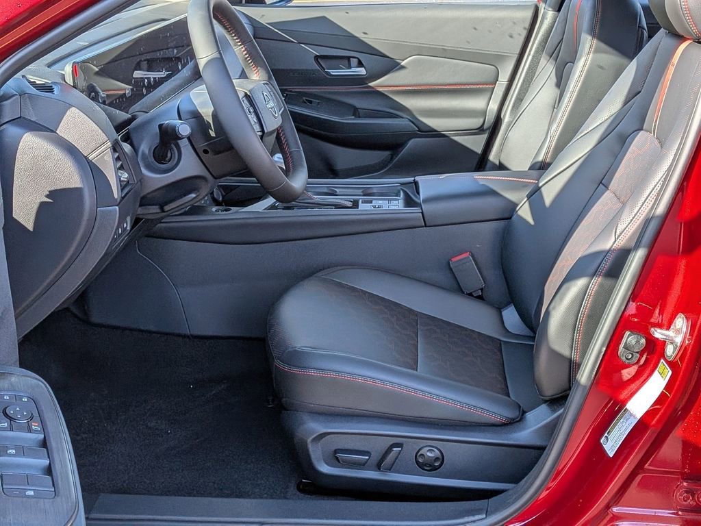 New 2026 Nissan Sentra SR w/ SR Premium Package FWD image 11
