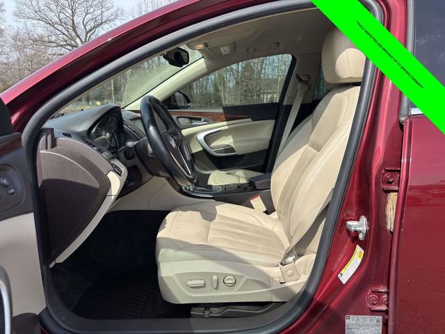 Used 2017 Buick Regal Sport Touring image 3