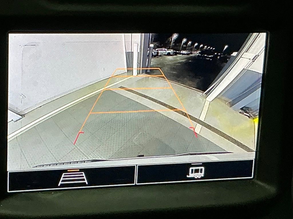 Used 2023 Chevrolet Silverado 1500 Custom image 4