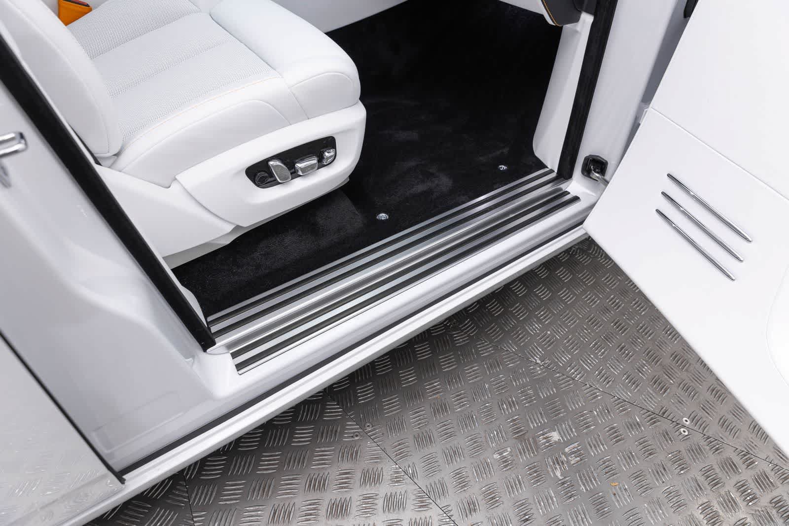 New 2027 Rolls-Royce Phantom Sedan RWD image 55