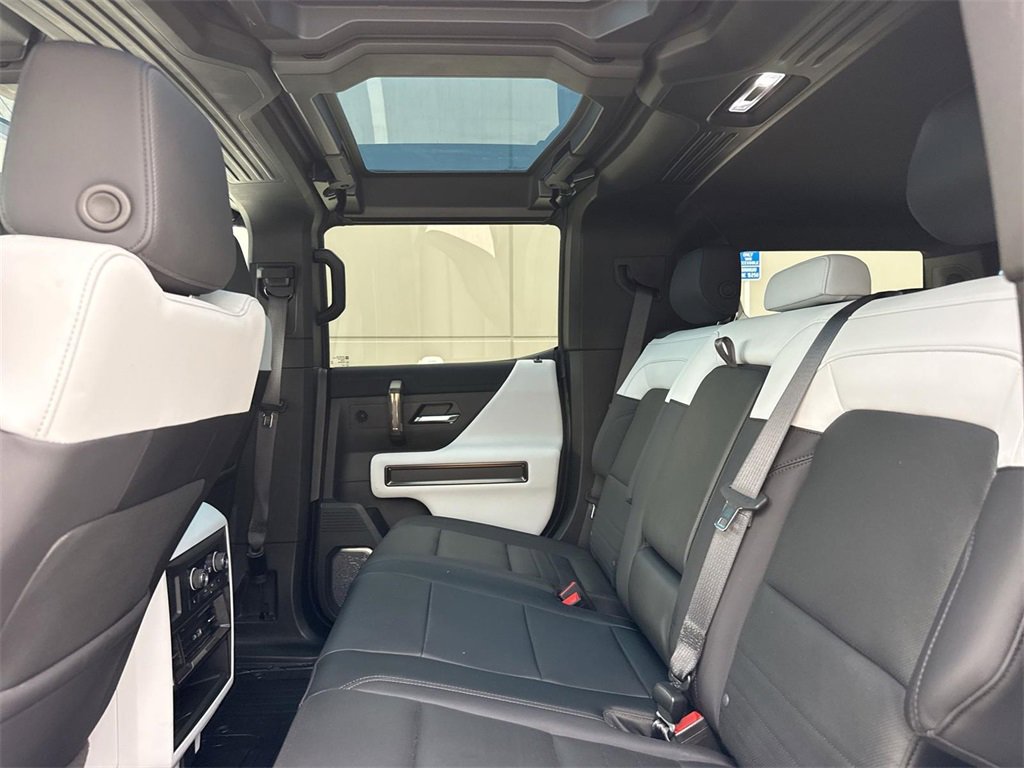 Used 2024 GMC Hummer EV 2X w/ Extreme Off-Road Package image 24