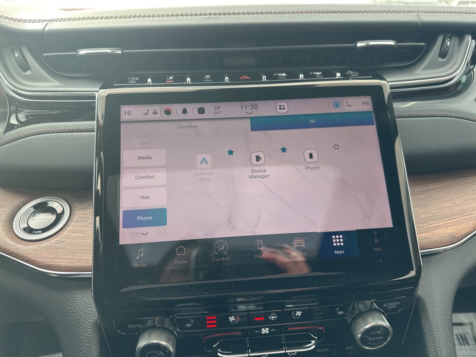 Used 2024 Jeep Grand Cherokee Summit w/ Luxury Tech Group V image 70