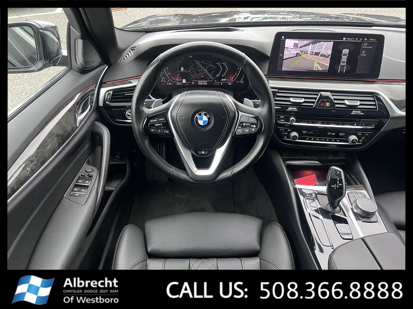Used 2021 BMW 530i xDrive w/ Premium Package image 26