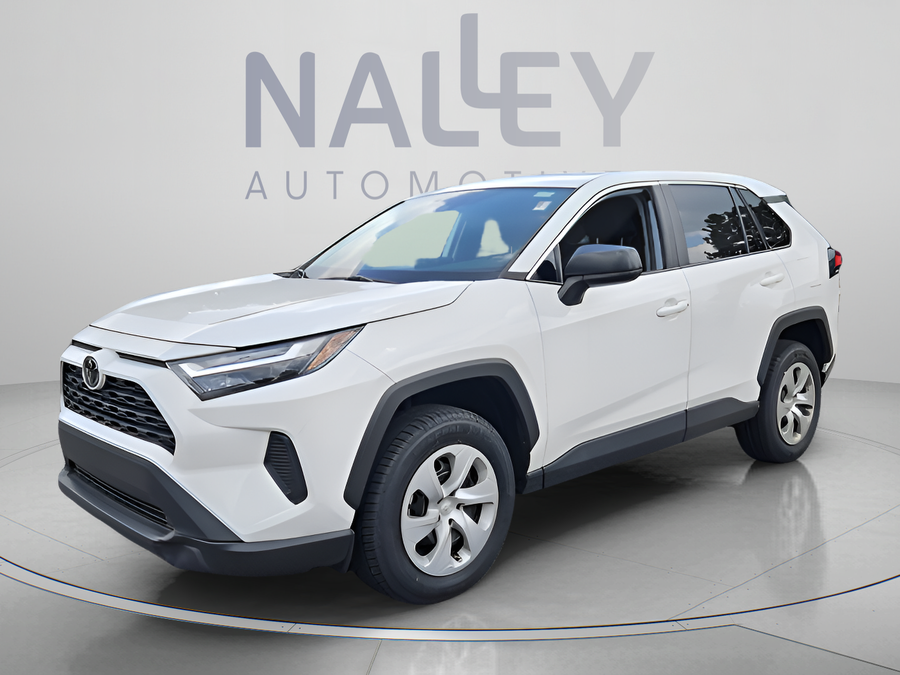 Used 2023 Toyota RAV4 LE AWD/4WD image 1