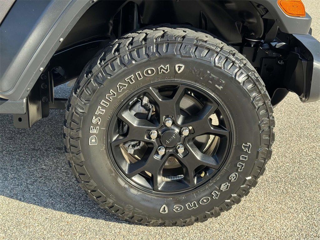 Used 2022 Jeep Wrangler Willys image 25