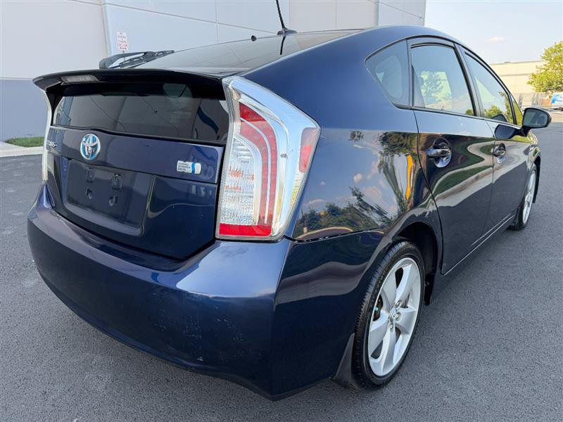 Used 2015 Toyota Prius Five w/ Advanced Technology Package FWD image 15