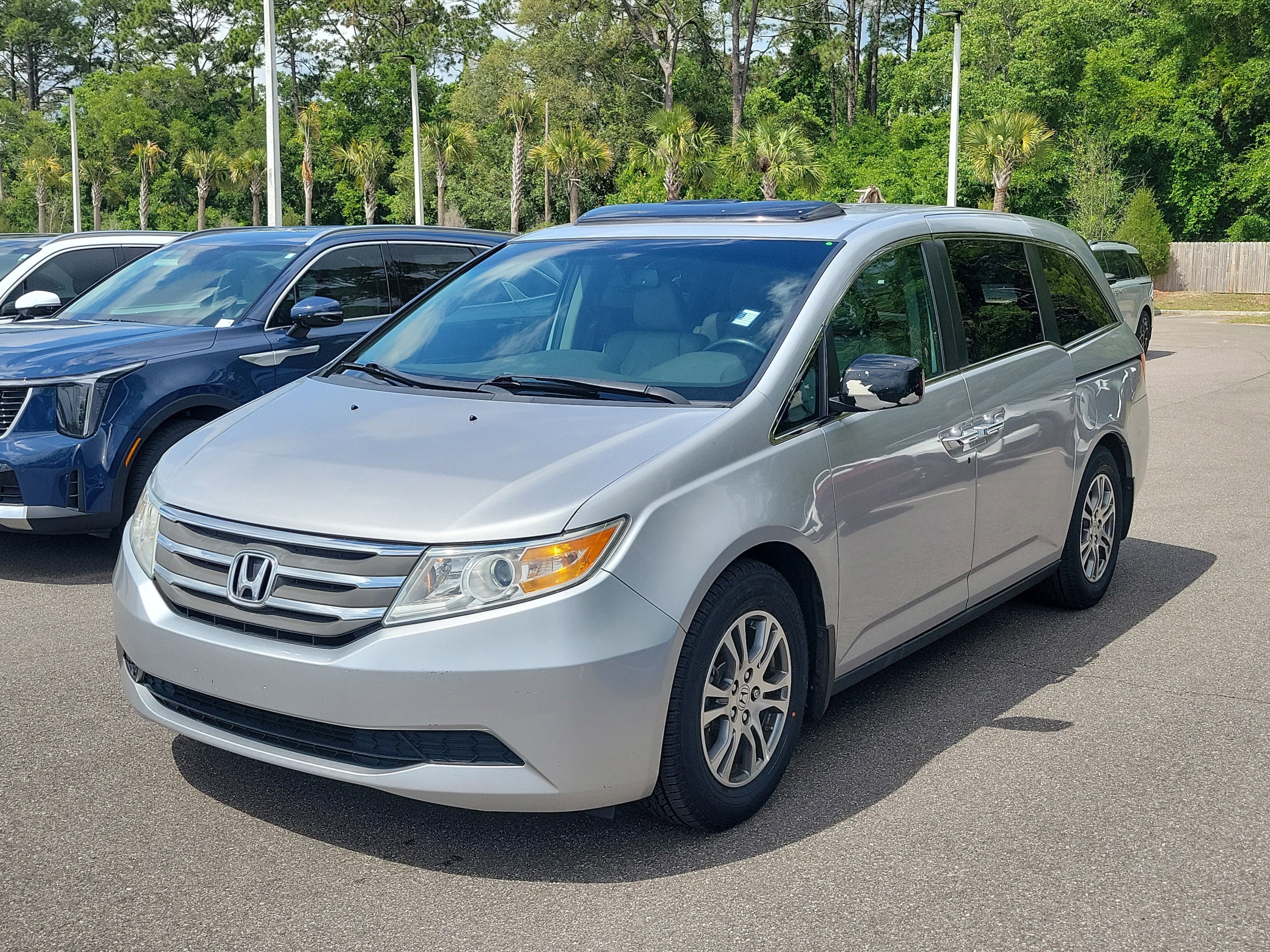 Used 2013 Honda Odyssey EX-L image 3