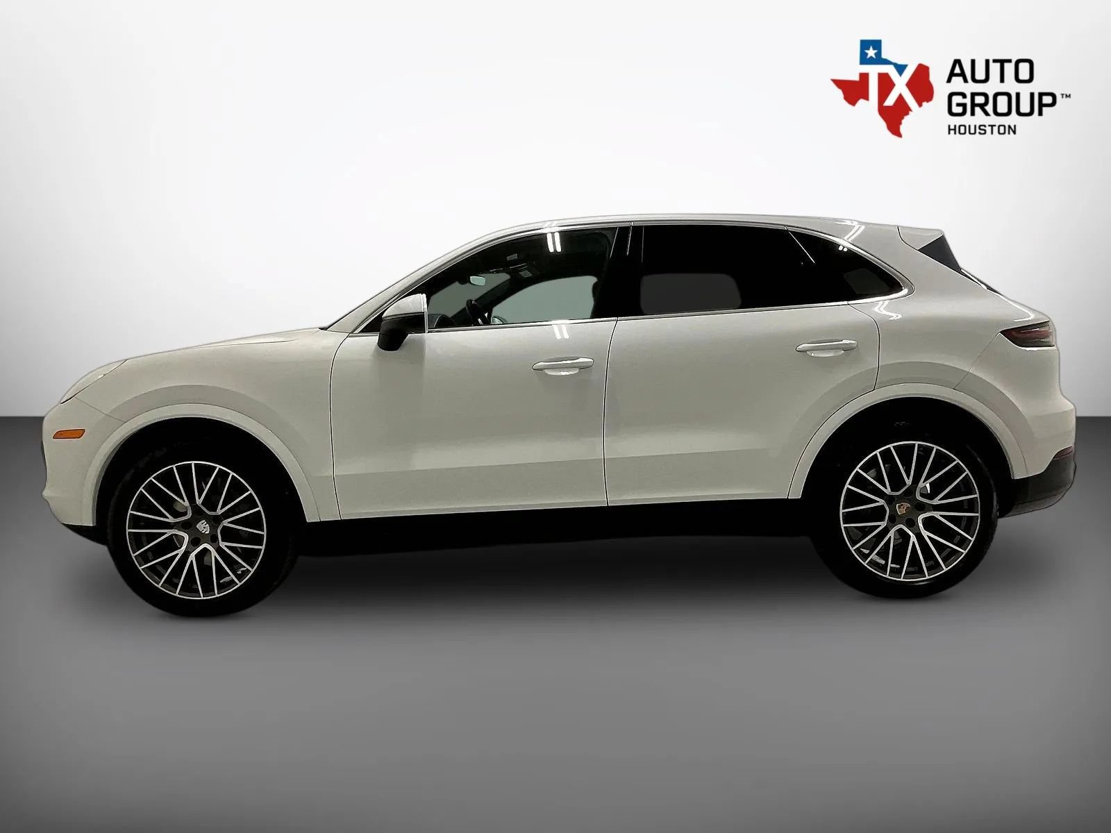 Used 2019 Porsche Cayenne S AWD/4WD image 9