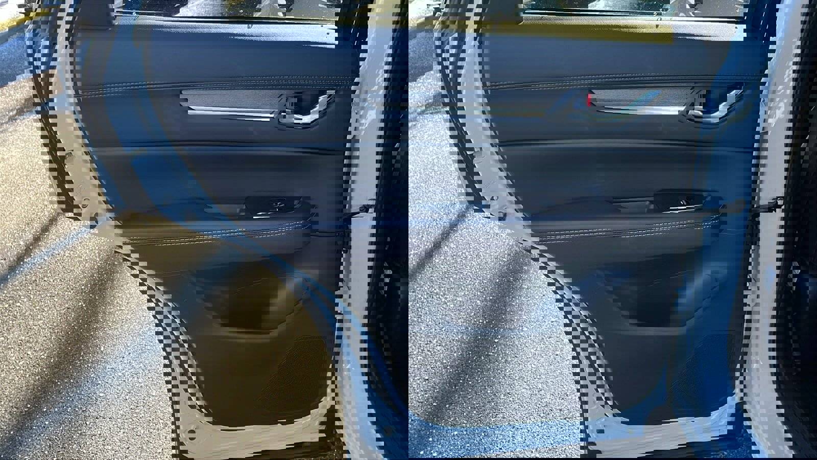 Certified 2025 MAZDA CX-5 Signature image 18