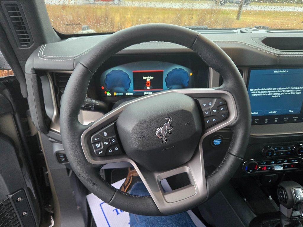 New 2025 Ford Bronco Outer Banks AWD/4WD image 10