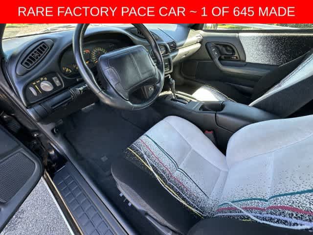 Used 1993 Chevrolet Camaro Z28 RWD image 10