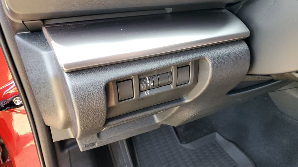 Certified 2024 Subaru Impreza 2.0i Sport AWD/4WD image 9
