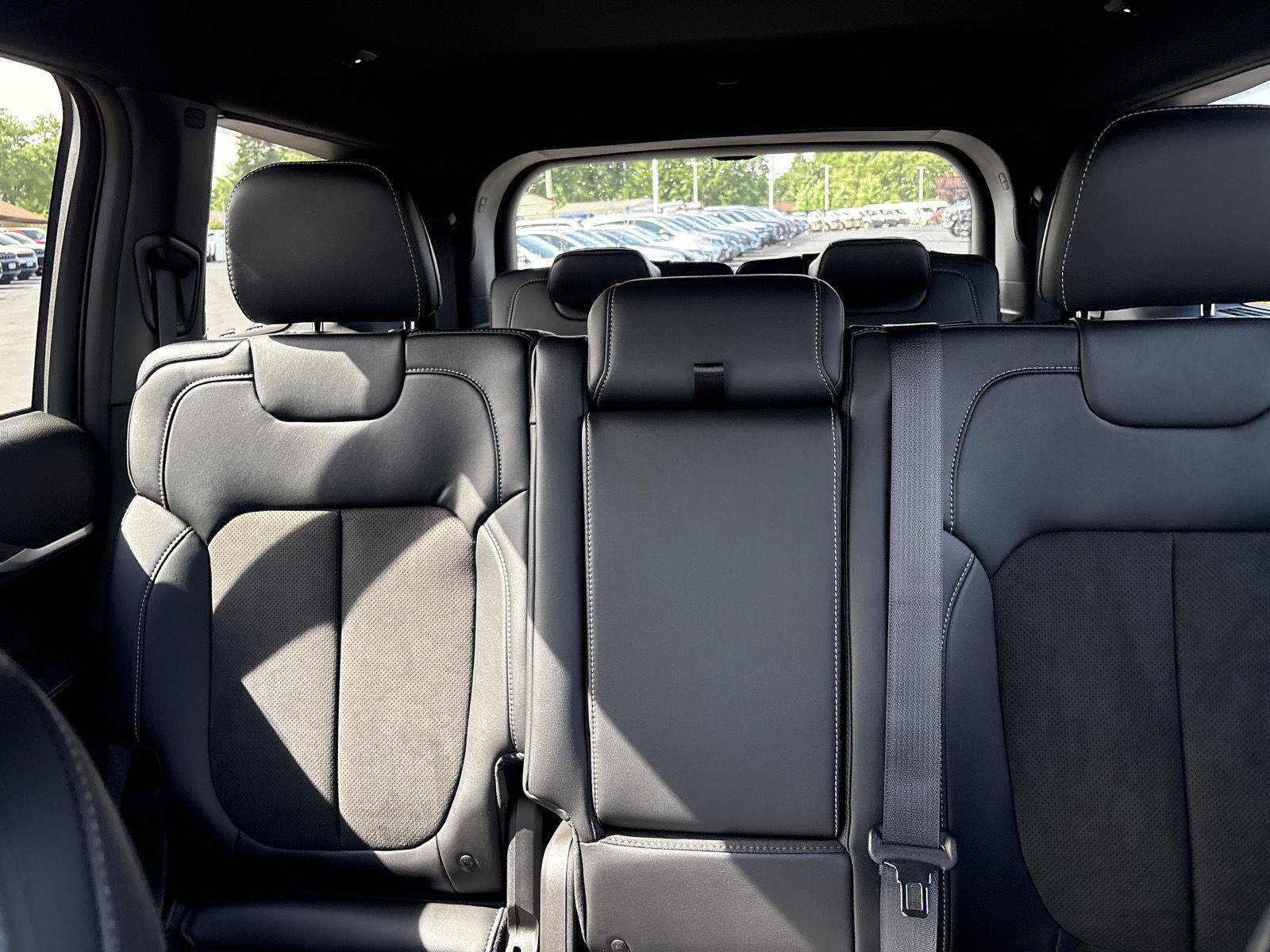 New 2026 Jeep Grand Cherokee L 4WD image 28