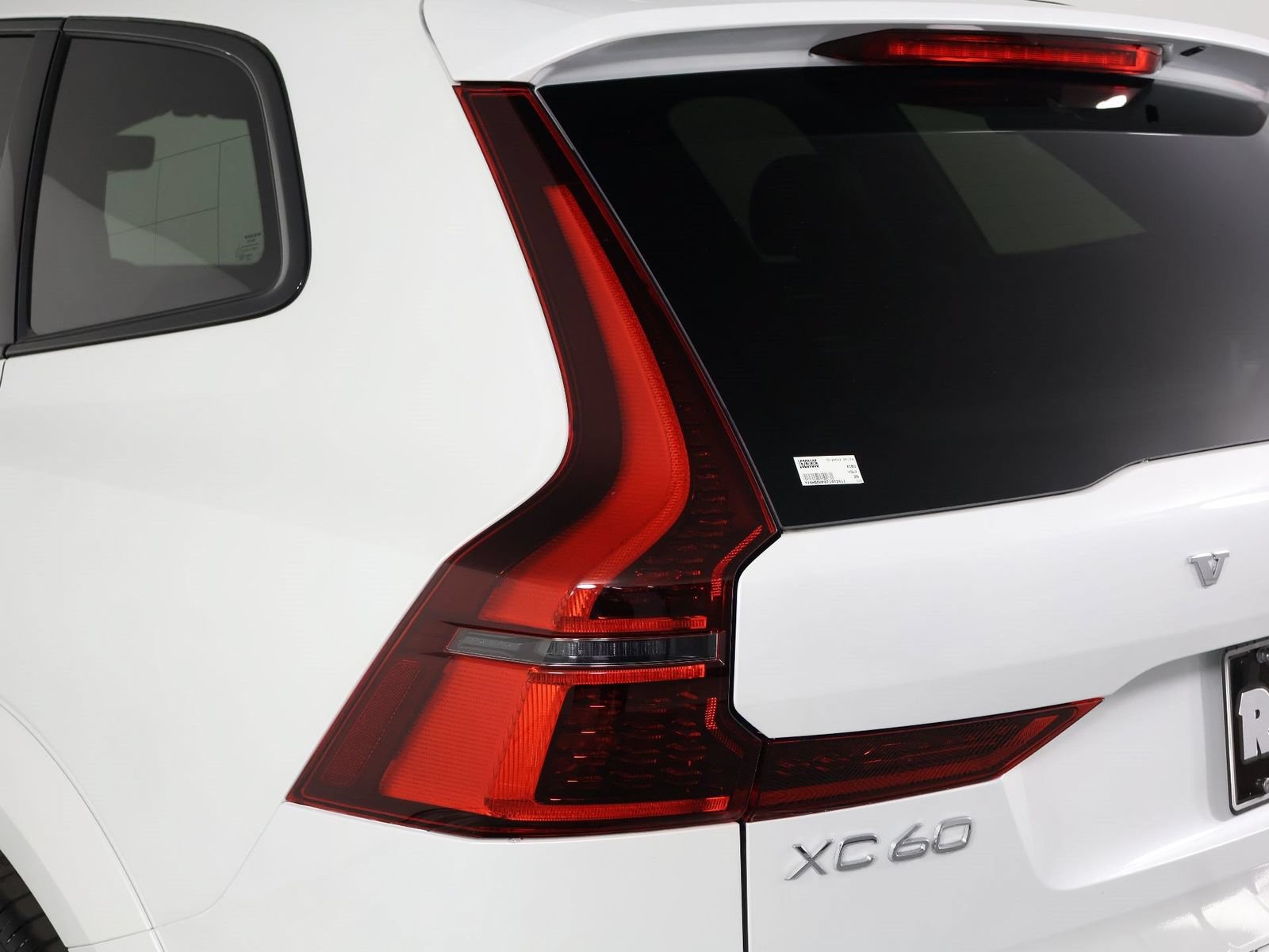New 2026 Volvo XC60 T8 Polestar w/ Protection Package Premier AWD/4WD image 15