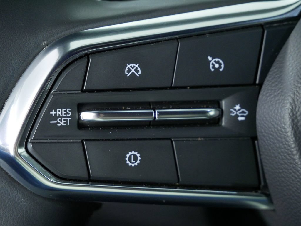 Used 2025 Chevrolet Equinox LT AWD/4WD image 25