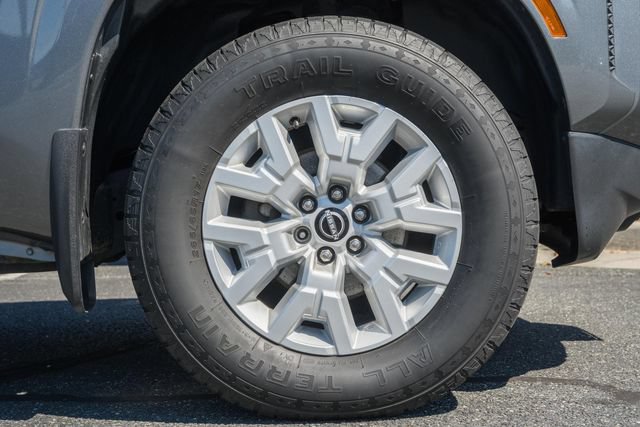 Used 2022 Nissan Frontier SV AWD/4WD image 36