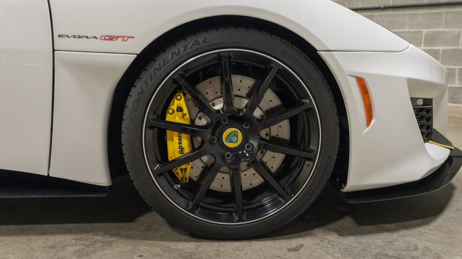 Used 2021 Lotus Evora RWD image 34