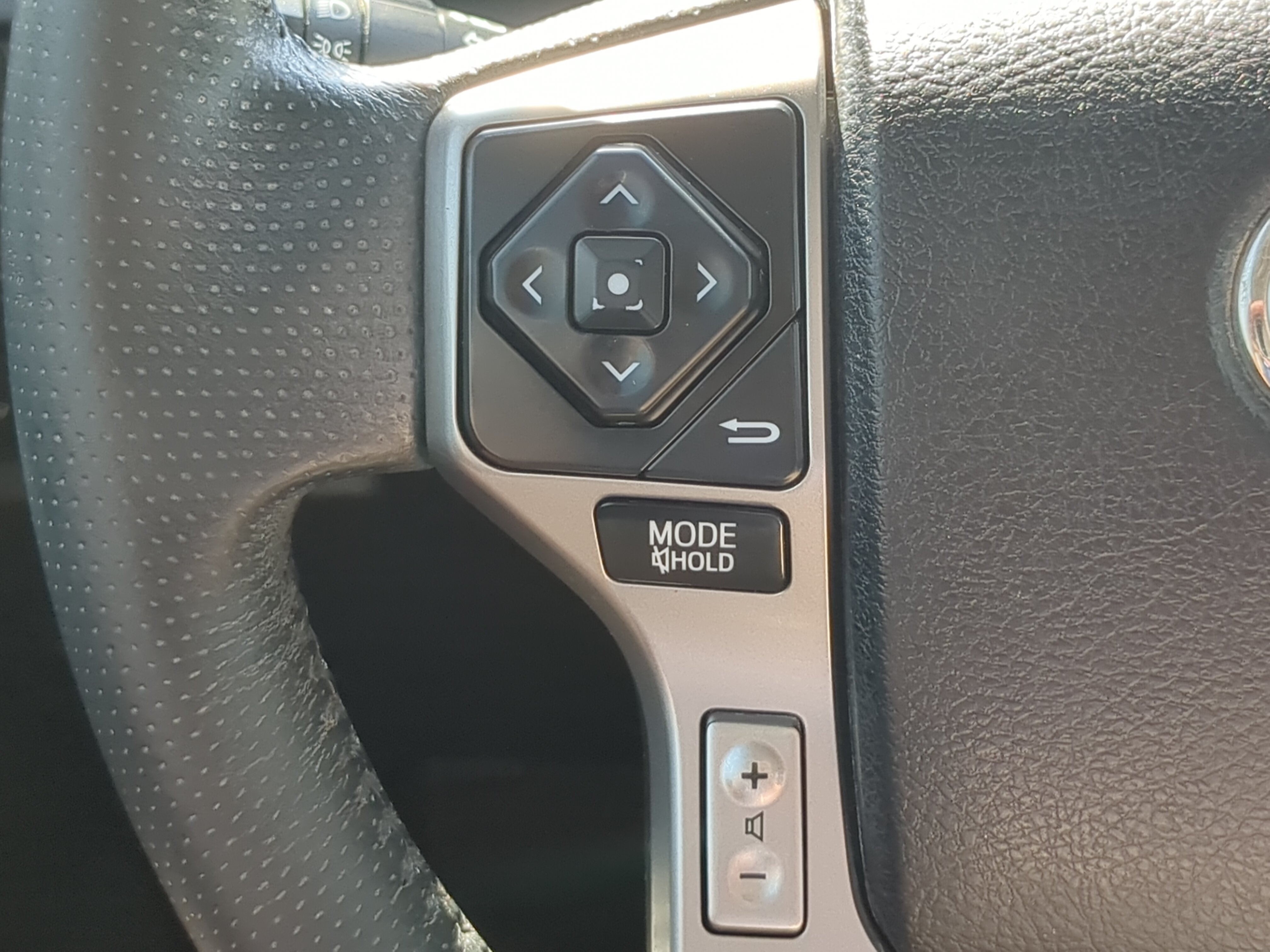 Used 2015 Toyota 4Runner SR5 Premium RWD image 23