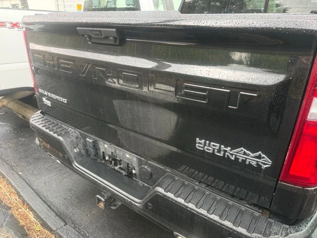 Used 2022 Chevrolet Silverado 1500 High Country w/ High Country Premium Package AWD/4WD image 12