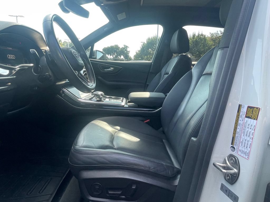 Used 2021 Audi Q7 2.0T Premium Plus w/ Premium Plus Package AWD/4WD image 13