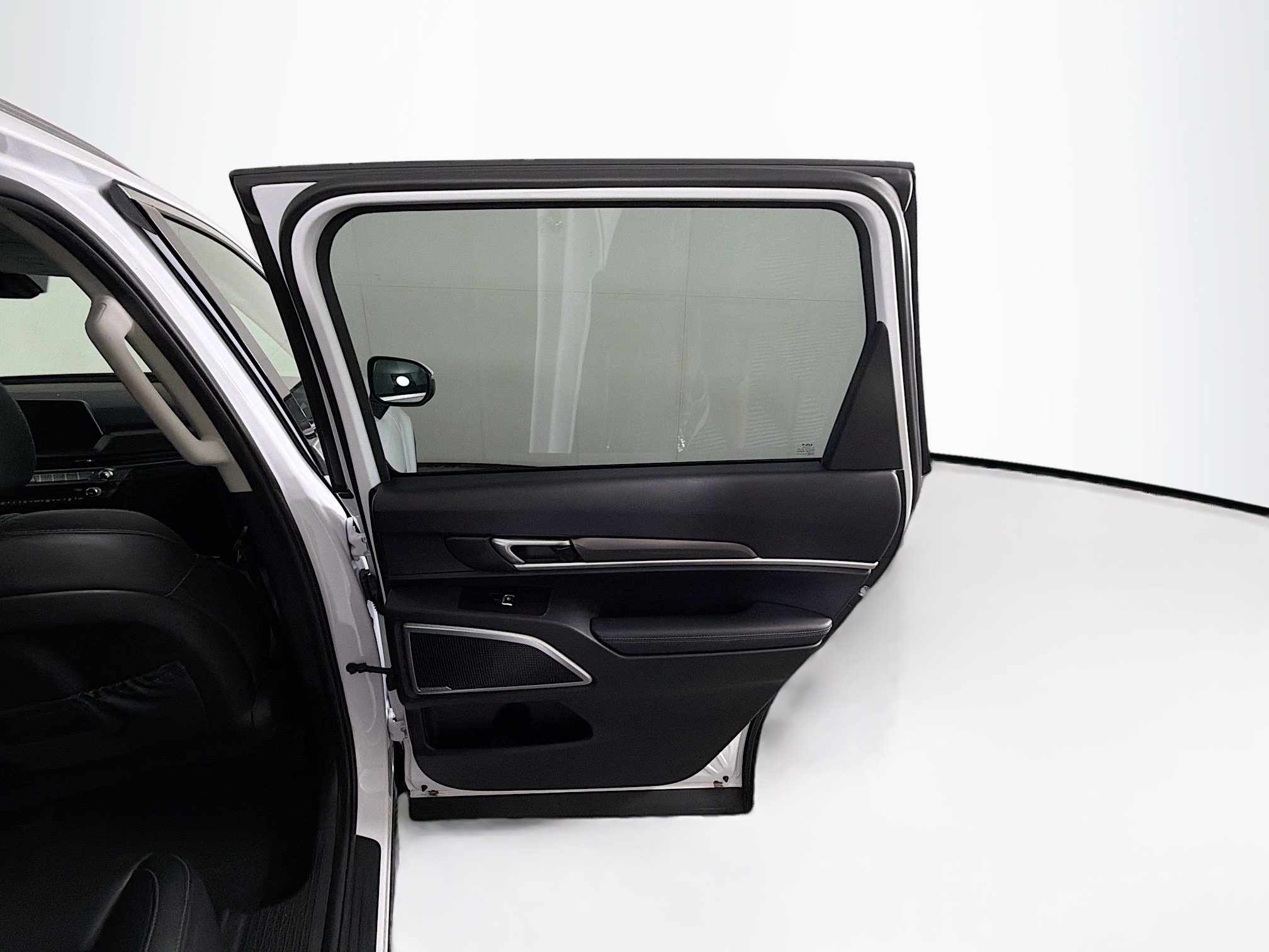 Used 2025 Kia Telluride S FWD image 33