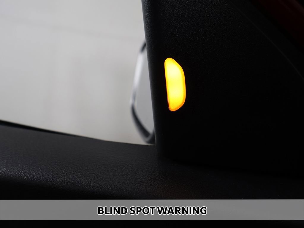 Used 2024 Nissan Kicks SV image 4