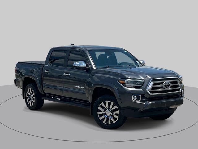 Used 2022 Toyota Tacoma Limited AWD/4WD image 2