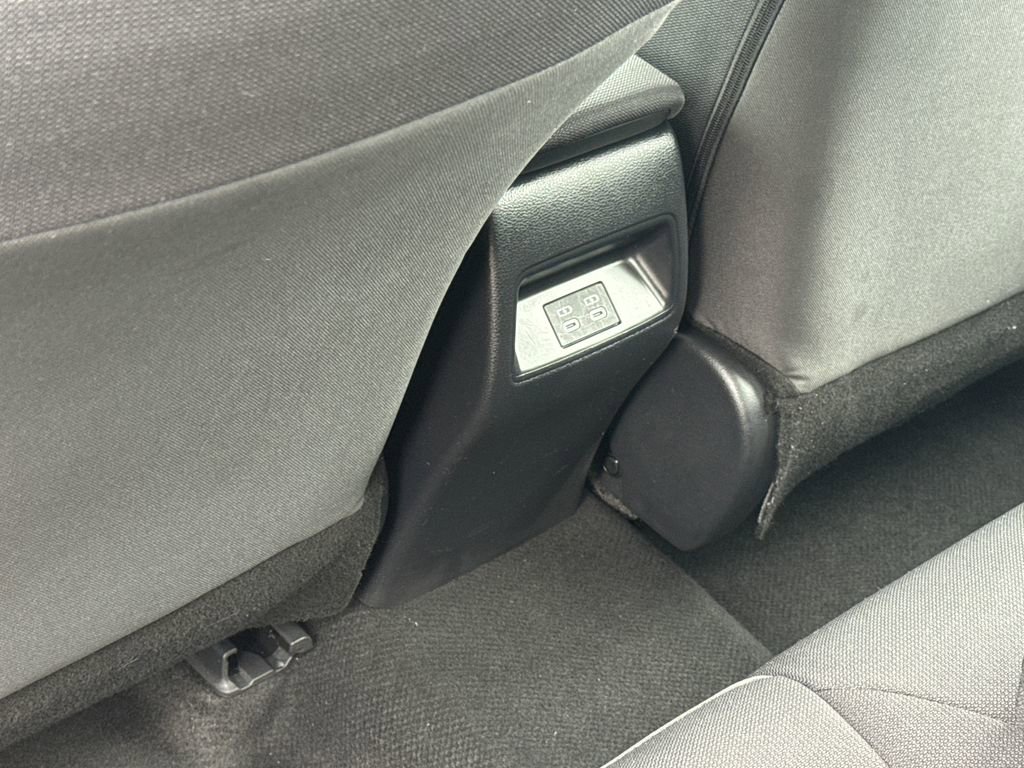 Used 2025 Toyota Corolla LE FWD image 36