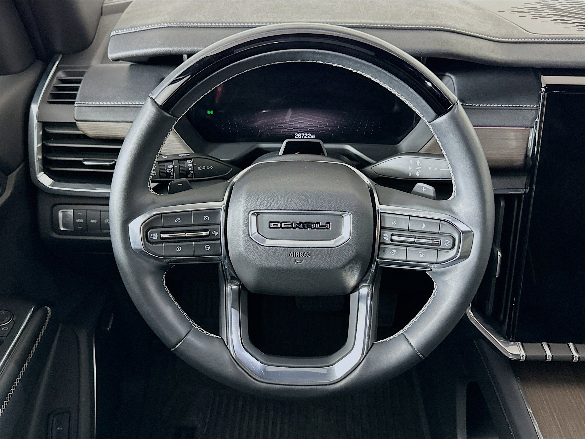 Used 2024 GMC Acadia Denali w/ Super Cruise Package AWD/4WD image 18