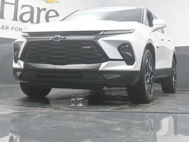 Used 2023 Chevrolet Blazer RS w/ Driver Confidence II Package image 4