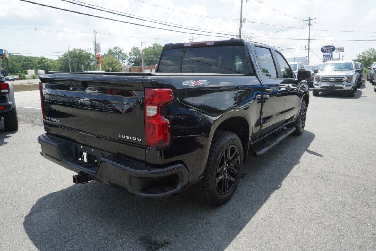 Used 2022 Chevrolet Silverado 1500 Custom AWD/4WD image 6